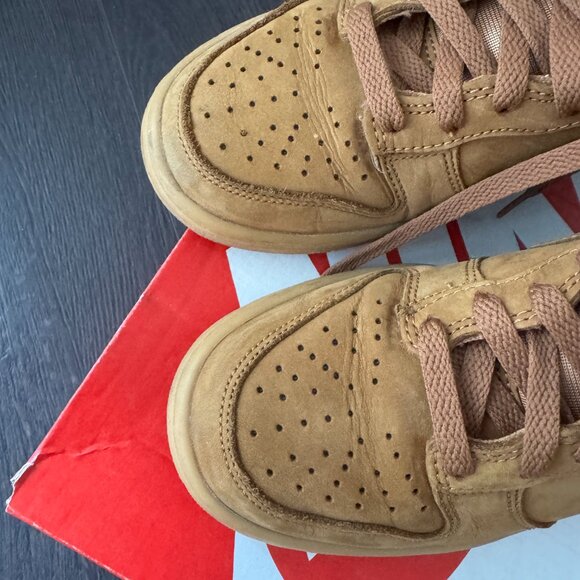 NIKE BROWN DUNK HIGH PREMIUM SIZE 6.5 WOMENS * - Picture 3 of 12